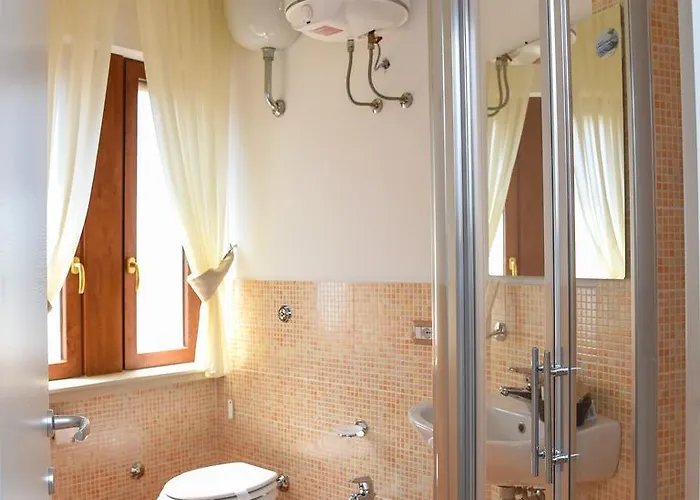 English בית הארחה