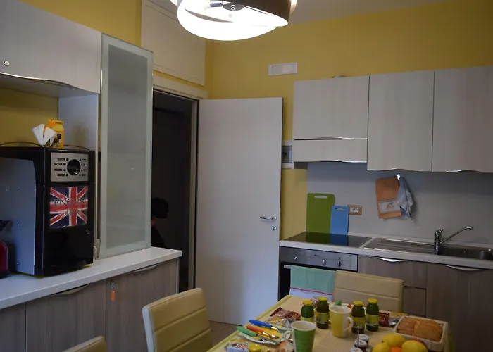 בית הארחה English