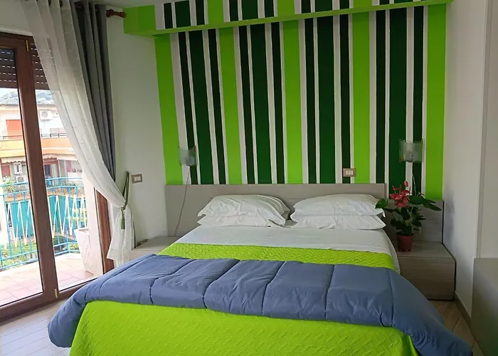 בית הארחה English סורנטו