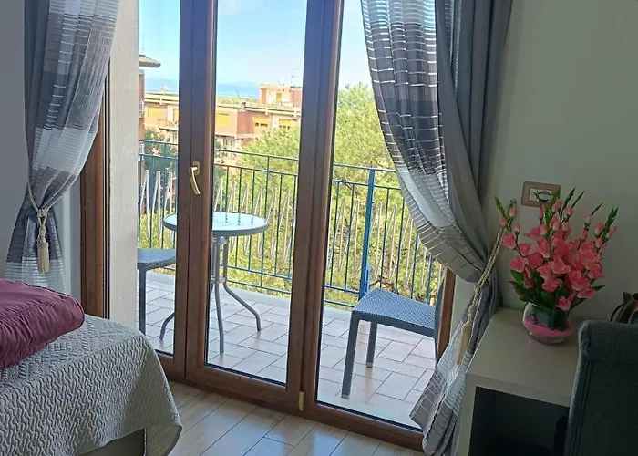 English בית הארחה סורנטו